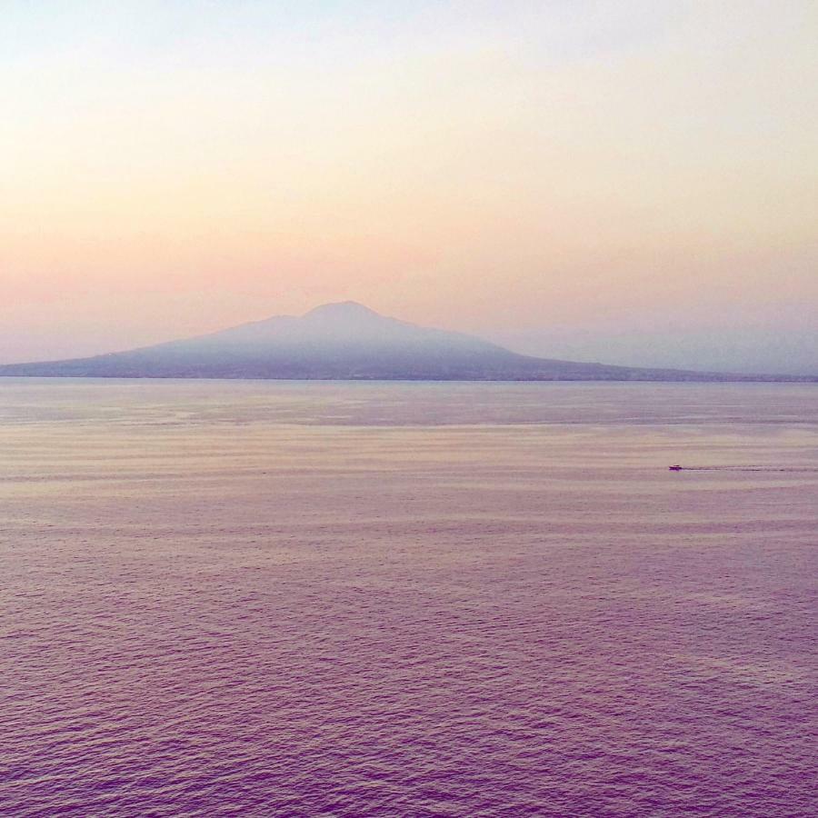 Hotel Desiree Sorrento Luaran gambar